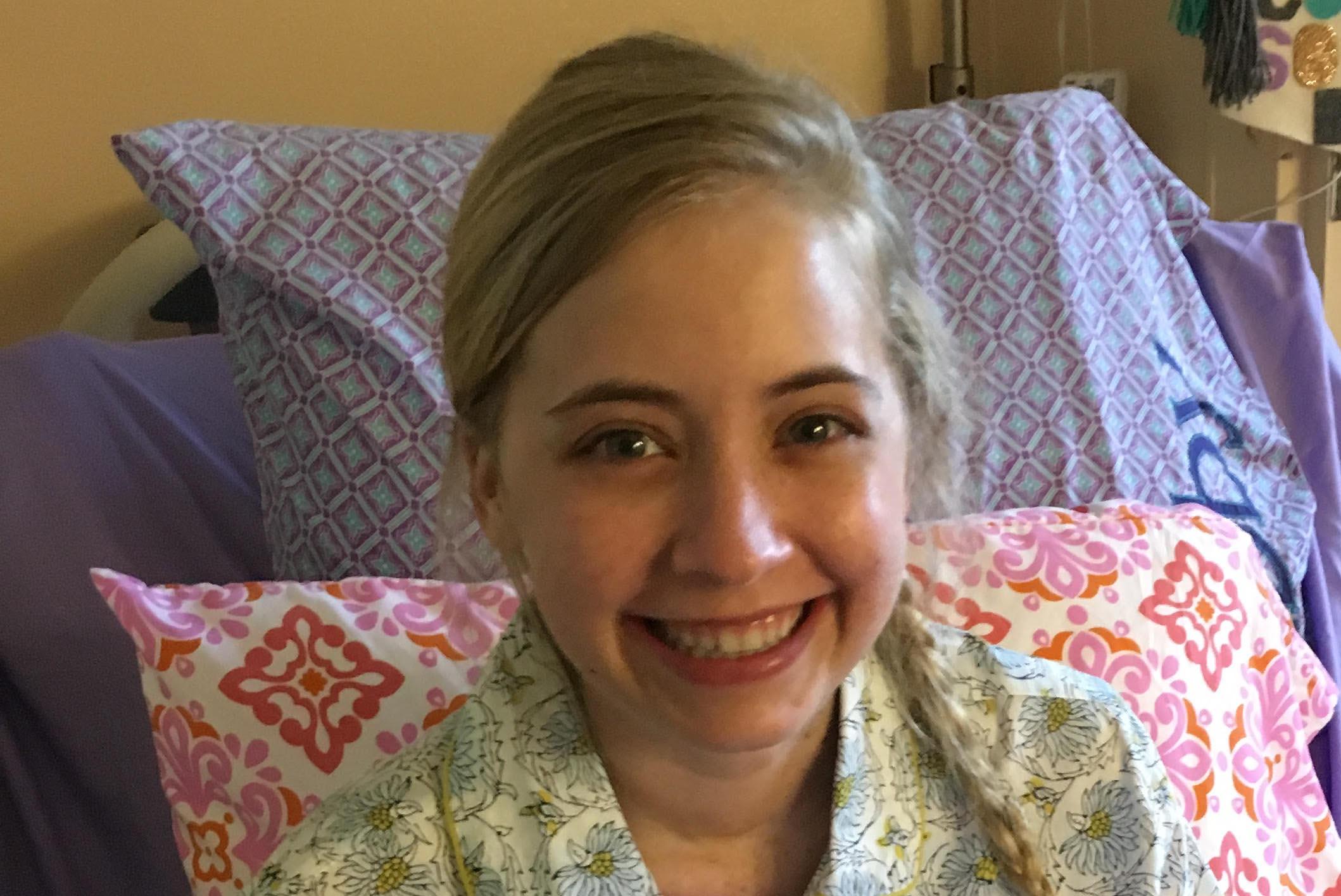 So sad!Nealy one year after lung transplant,23-year-old UWA student dies